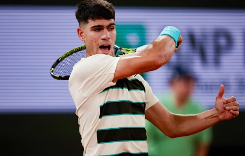 Alcaraz “phục thù” Marozsan, vững bước tại Roland Garros 2025